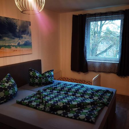 Modernes Behagliches Haus Mit Kamin, Terrasse Und Garten Magdeburg Luaran gambar